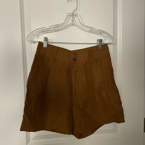 MARC JACOBS SILK LINEN SHORTS - TARNISHED BRASS - SIZE 6!